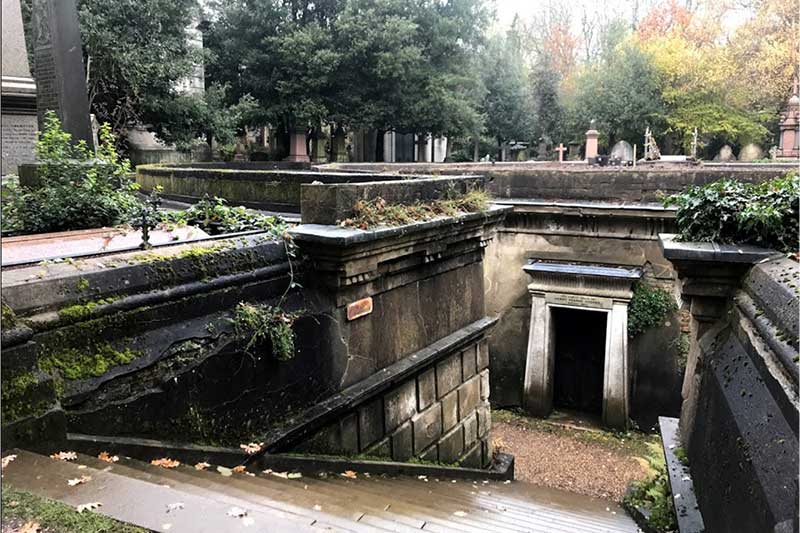 Highgate cemetery, England